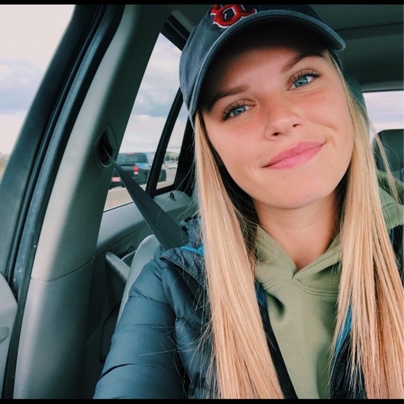 Meet your Posher, Amy - Picture 1 of 1